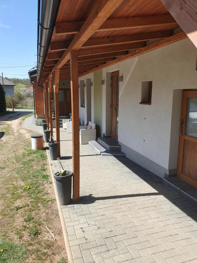 Apartments Sarika Dlha Ves Екстер'єр фото