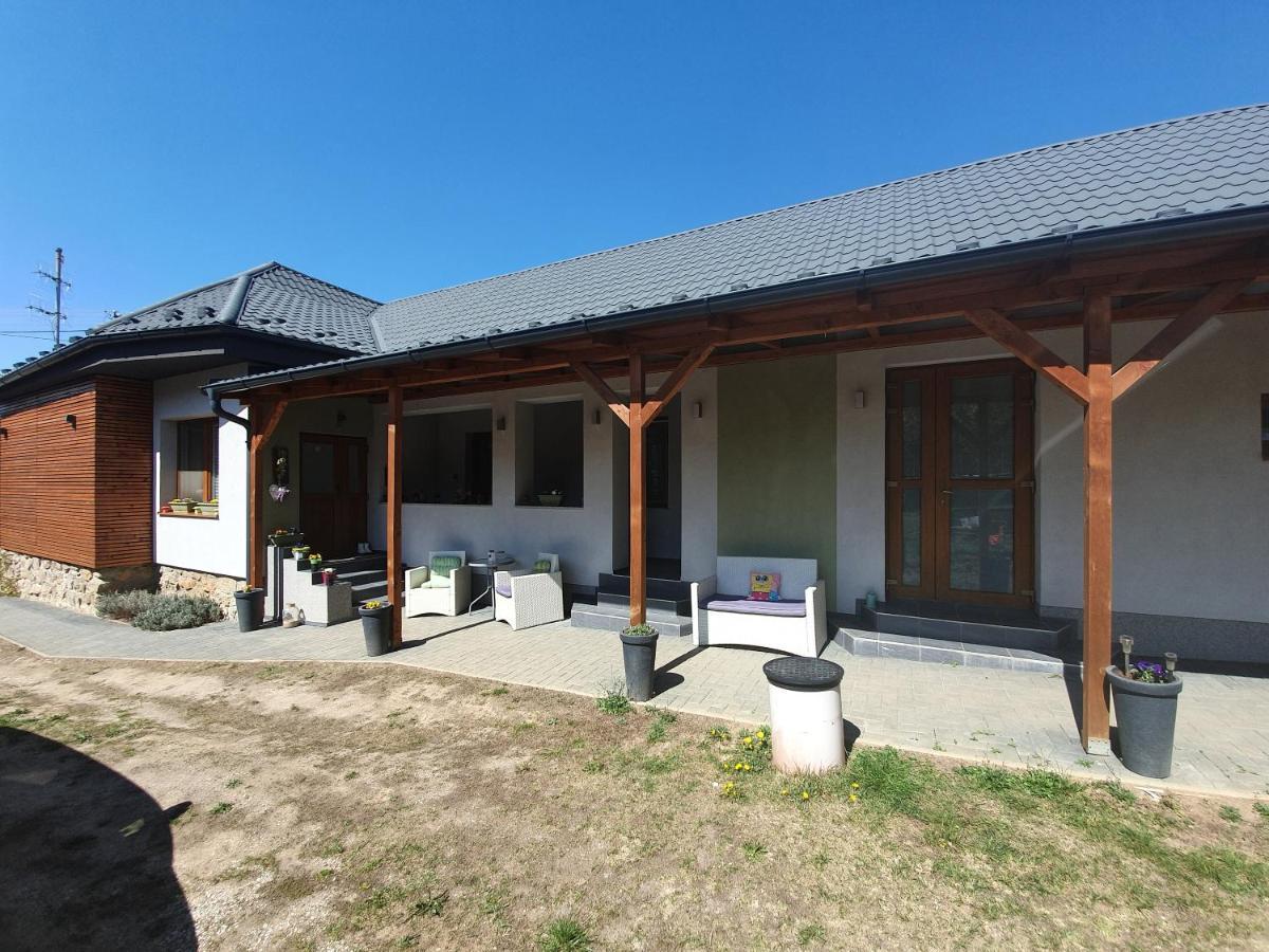 Apartments Sarika Dlha Ves Екстер'єр фото