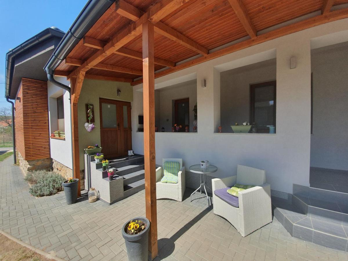 Apartments Sarika Dlha Ves Екстер'єр фото